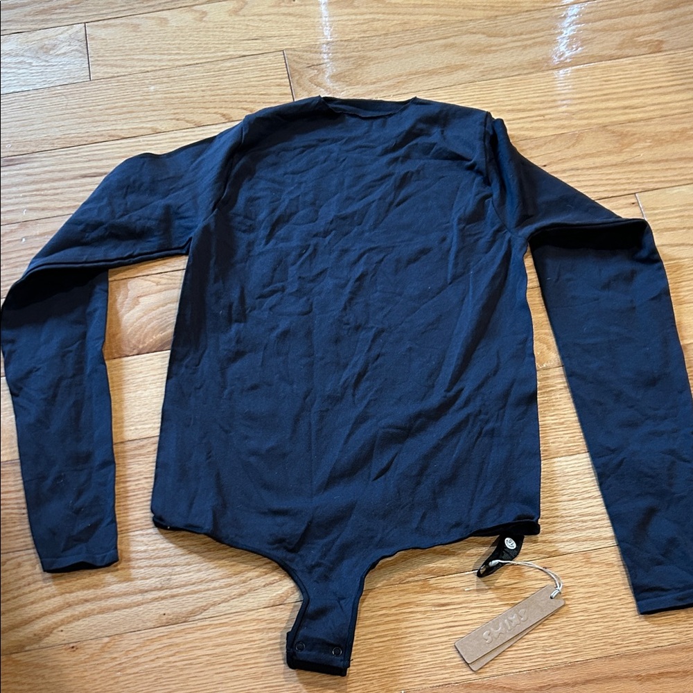SKIMS NWT Black Long Sleeve Bodysuit